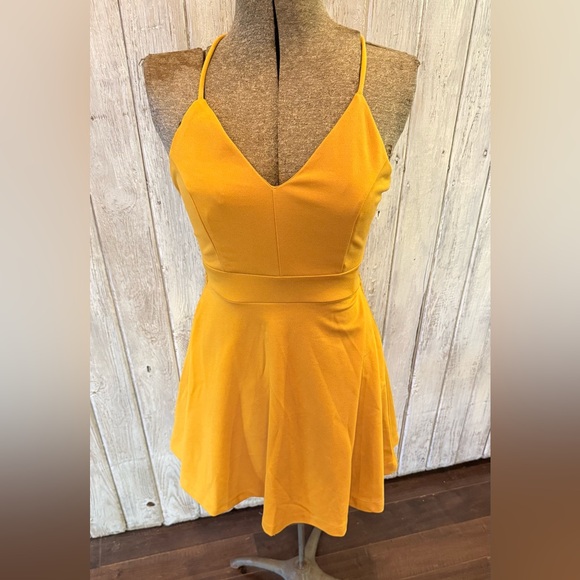 iris Dresses & Skirts - Iris Los Angeles Yellow Spaghetti Strap Dress